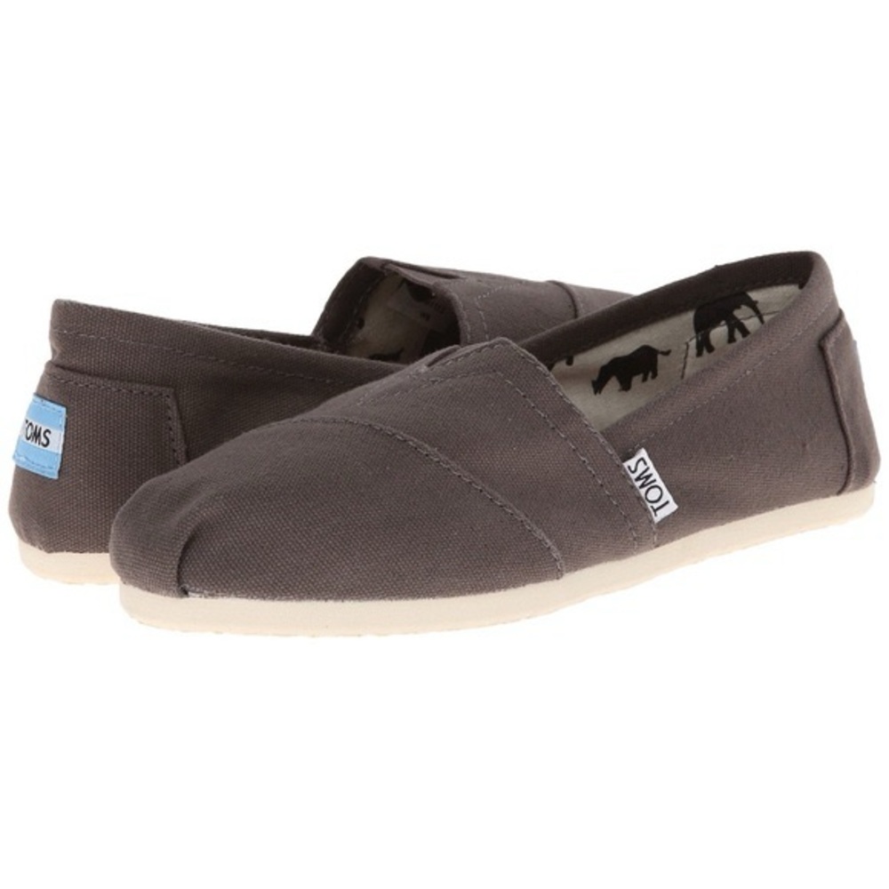 New in box Toms sz 7.5